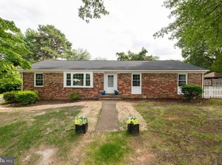 10401 W Huguenot Rd, North Chesterfield, VA 23235
