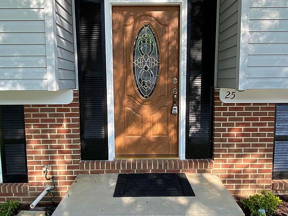 3rd image of 25 Upman Ct