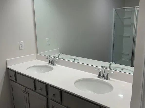 4691 Fullerton Dr #38, Oakwood, GA 30566