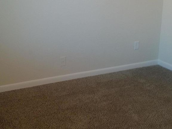 5th image of 3915 N Longview Ave #4