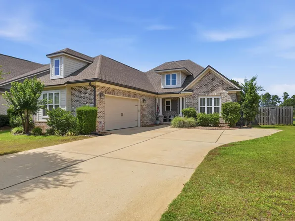 258 Meadow Lake Dr, Freeport, FL 32439