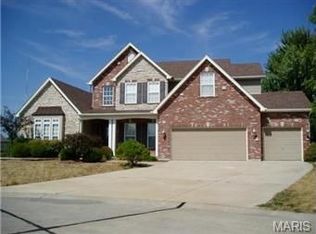 15 Rosepointe Ct, O'Fallon, MO 63366