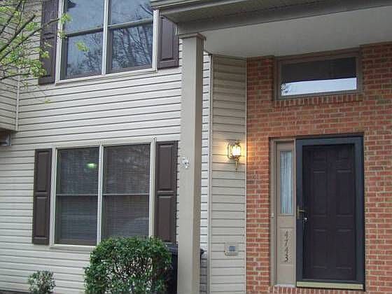 1st image of 4743 Oakcliff Dr