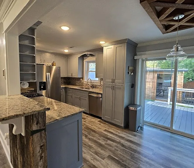 2307 Beth Ln — Photo 5