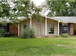 152 S Mauvilla Dr, Chickasaw, AL 36611