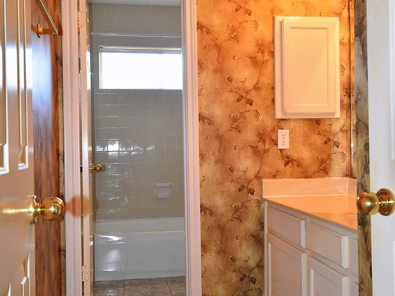 2527 Falcon Ridge St — Photo 15