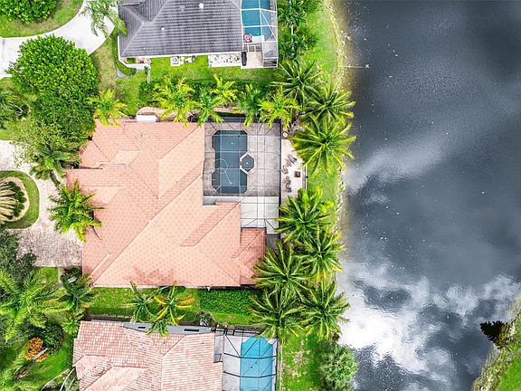 2nd image of 6020 NW 60th Avenue