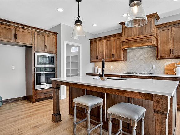 4th image of 11562 S Olathe View Rd