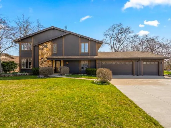 7050 North 124th STREET, Milwaukee, WI 53224