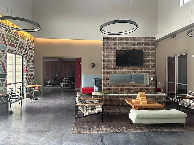 Hawks Landing Apartments — Photo 18