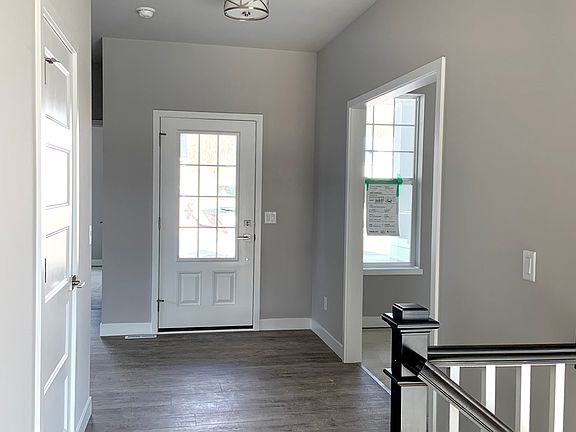 3rd image of 5302 N Peninsula Way