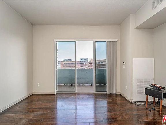 4th image of 388 E Ocean Blvd Unit 1512