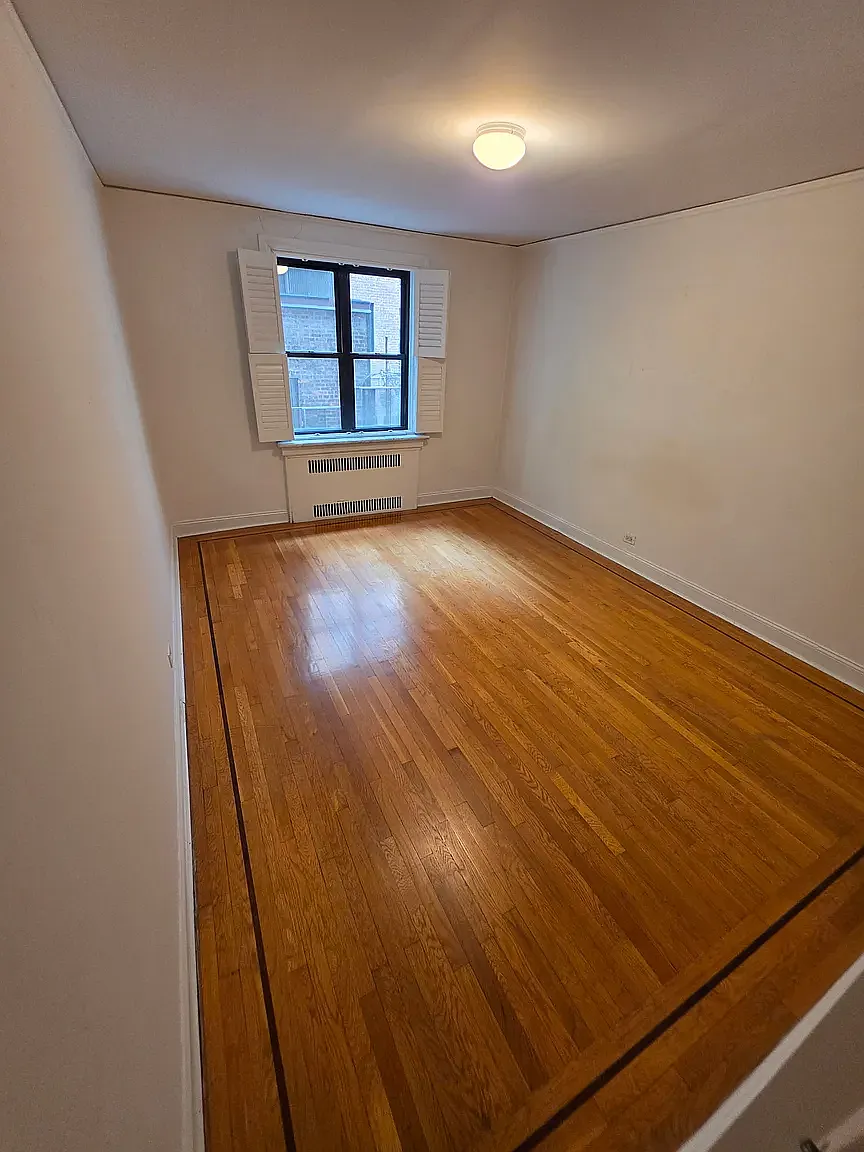 330 East 71st Street — Photo 4