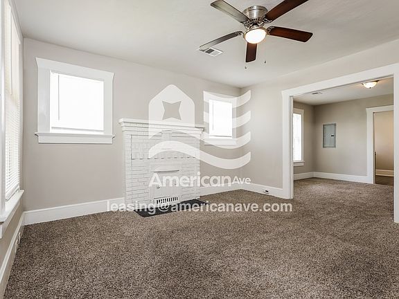 571142_004_wm_-_living_room_12906725.jpg