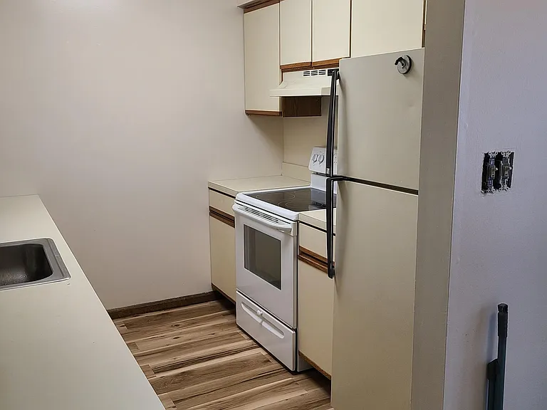 103 Spring House Ln #103 — Photo 6