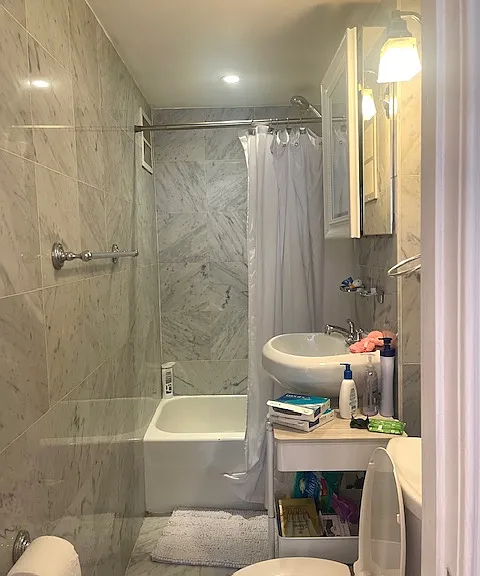 210 W 16th St #4D — Photo 5