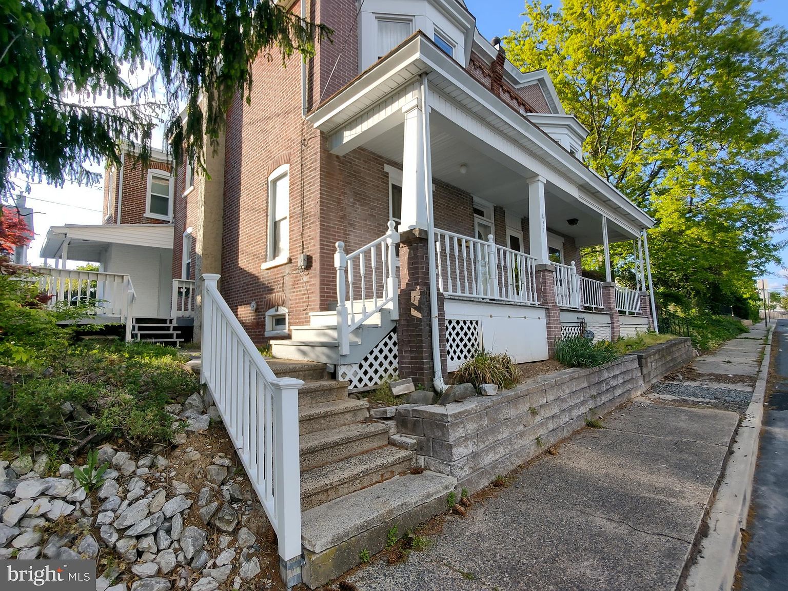 821 E Vine St, Stowe, PA 19464 Zillow