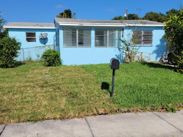 1380 W 32nd Street, Riviera Beach, FL 33404