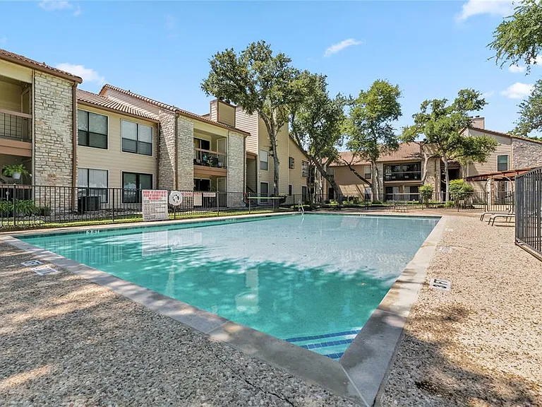 8600 Fathom Cir #24032403 — Photo 12