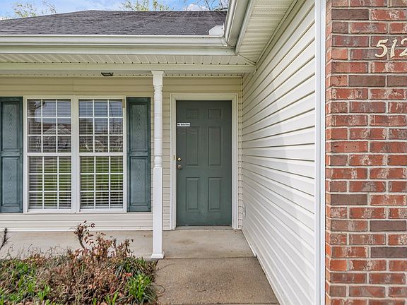 5th image of 512 McKean Dr