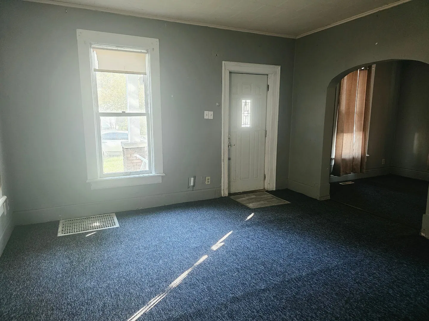Spacious 2-Bedroom, 2-Bathroom Home with Basement $1,095/Month — Photo 2