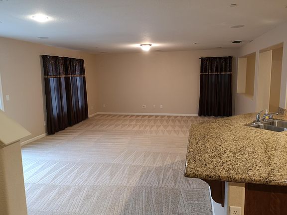 4th image of 8273 Red Rock Dr