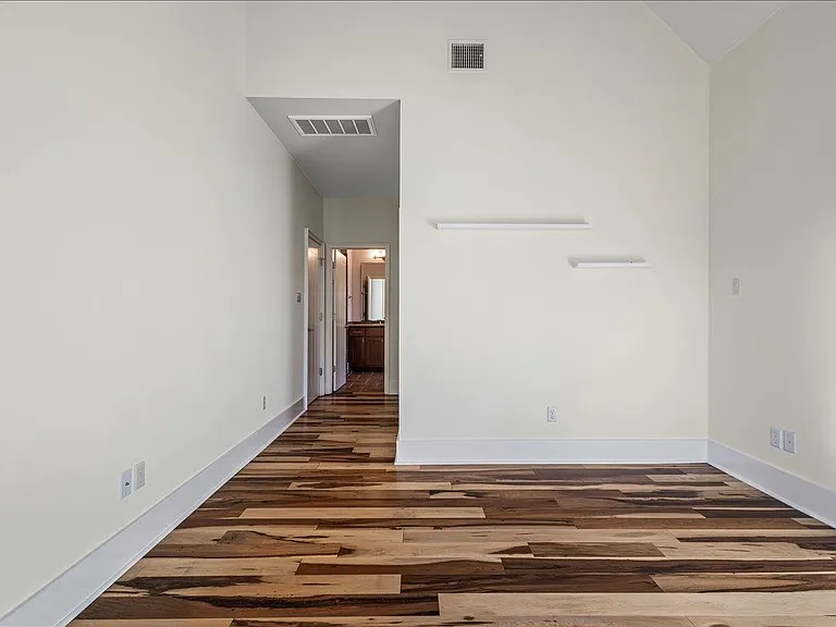 1601 Houston St #3 — Photo 12