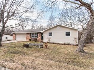 1735 Jc St, Waynesville, MO 65583