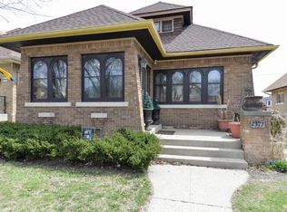 2372 N 56th St, Milwaukee, WI 53210