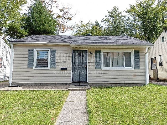 1st image of 4395 E 141st St