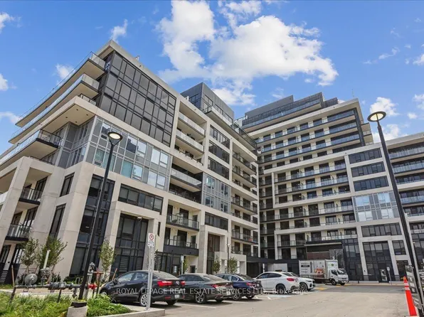 3200 William Coltson Ave #1208, Oakville, ON L6H 7W6