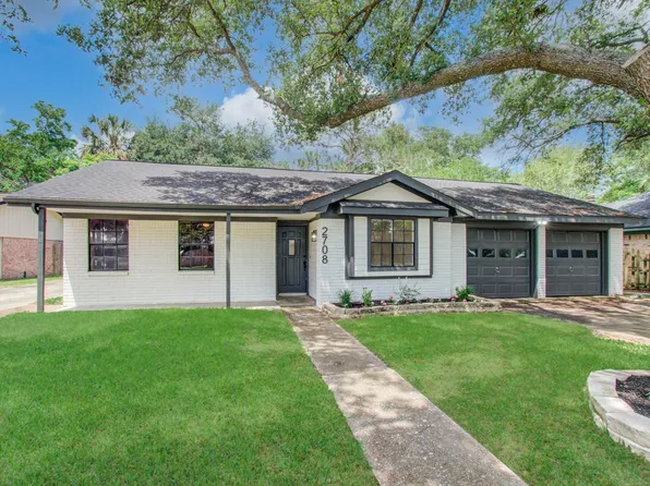 2708 Tallow St, Alvin, TX 77511