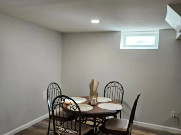 7443 Hollycroft Ln, Mentor, OH 44060