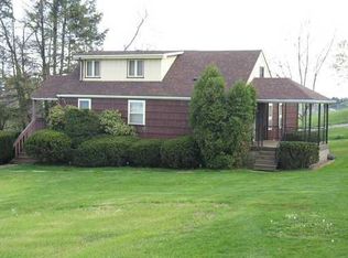 111 Evergreen Dr, Natrona Heights, PA 15065