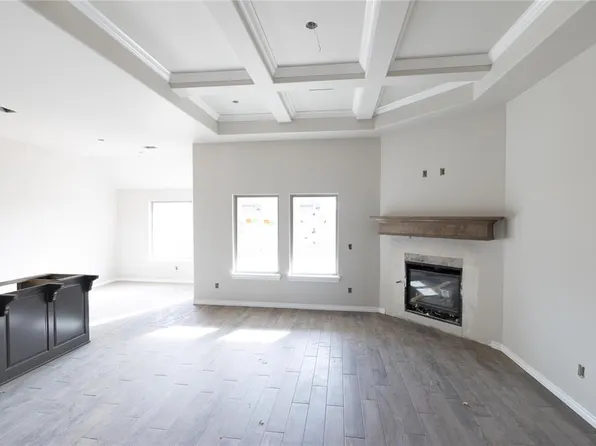 3800 Lynne Ave, Edmond, OK 73012