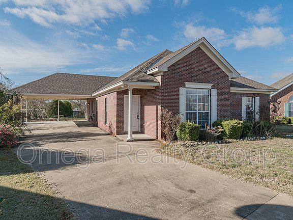 2nd image of 521 McGregor Ct
