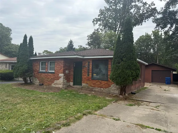 4841 Fenmore Ave, Waterford, MI 48328