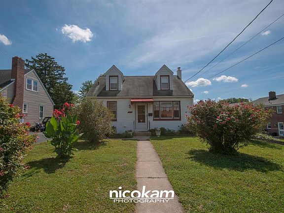 2nd image of 1146 Saint Joseph St
