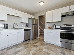 467 Dorland Ct, Maplewood, MN 55119