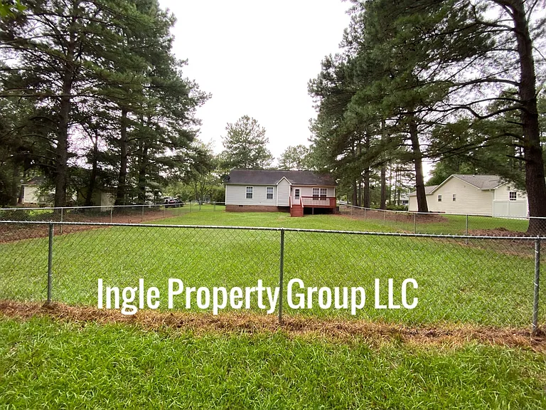 375 Sommerset Dr — Photo 33
