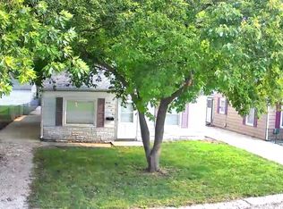 2305 E Converse Ave, Grandview, IL 62702