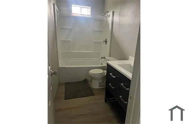 Building Photo - 416 E Wildwood Dr