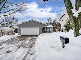 5 Lancaster Ct, Madison, WI 53719