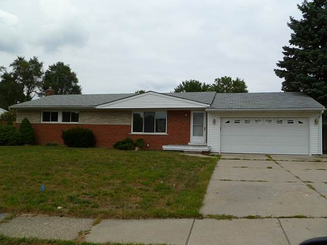 1st image of 1355 Athlone St