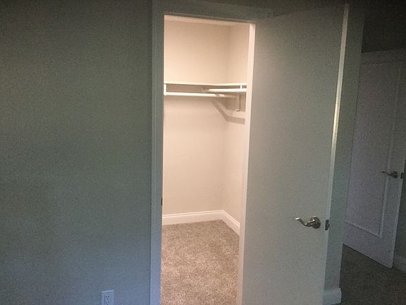 3rd image of 44 Carrolwood Cir