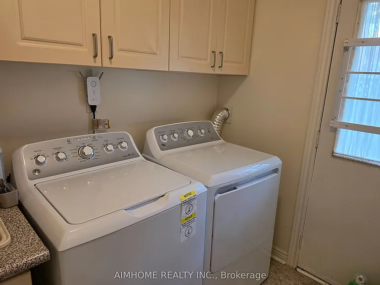 49 Holbrook Ct — Photo 13