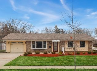 403 Andrew Ln, Schaumburg, IL 60193