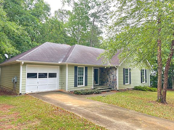 3rd image of 300 Pebble Creek Dr