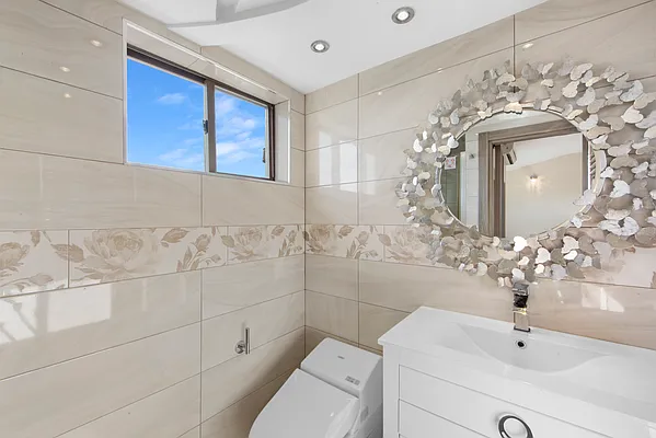 Sold by Click View Realty LLC | media 17