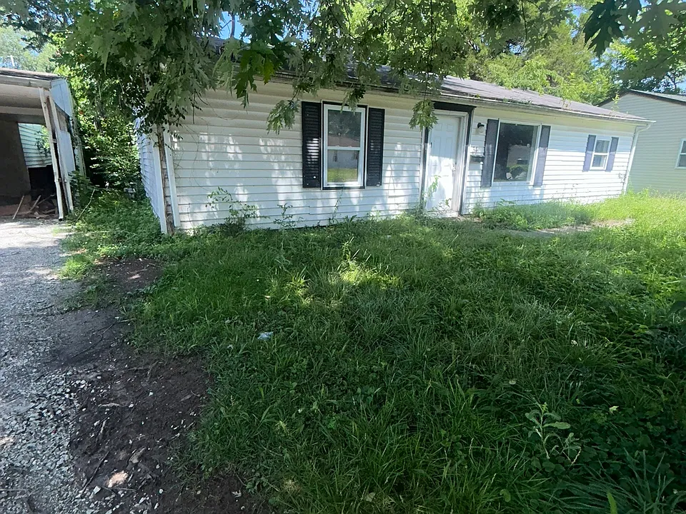 34 Saint Columba Dr